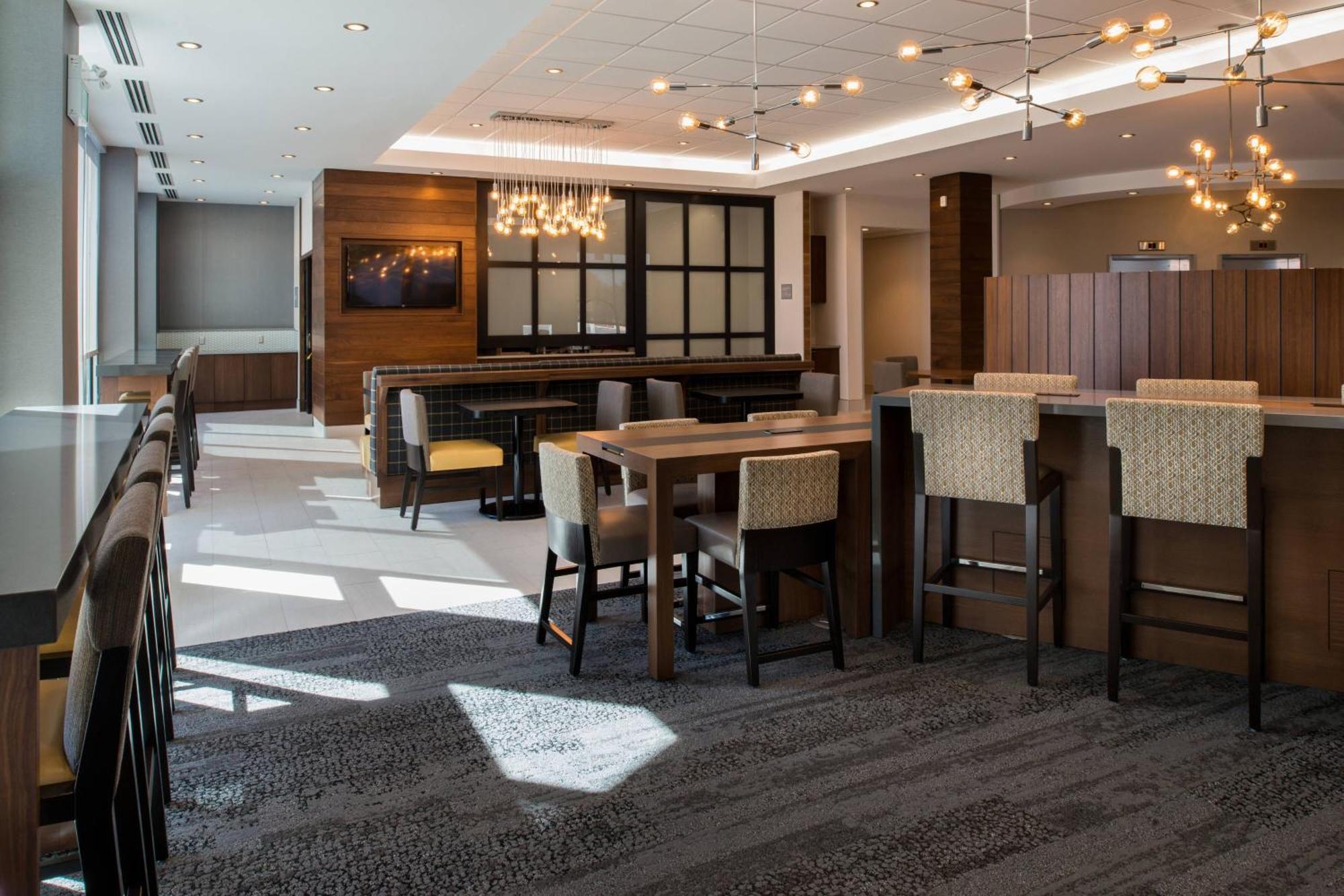 Towneplace Suites By Marriott Saskatoon Exterior foto